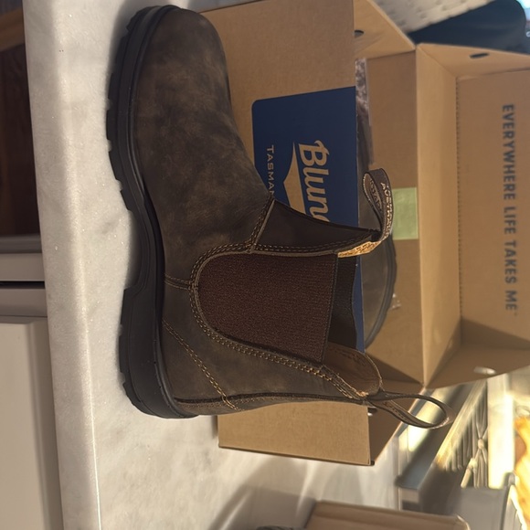 New in Box: Men’s Blundstone Elastic Sided Boot Lined - Picture 2 of 5